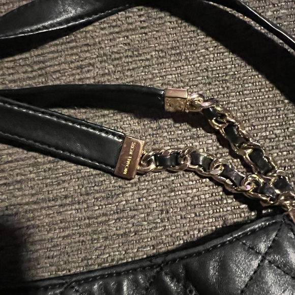 Mk quilted shoulder bag - Picture 2 of 11